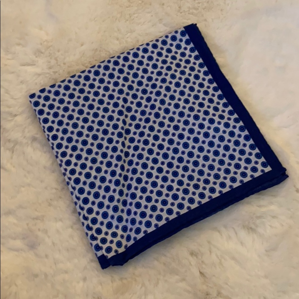 Calibrate Pocket Square